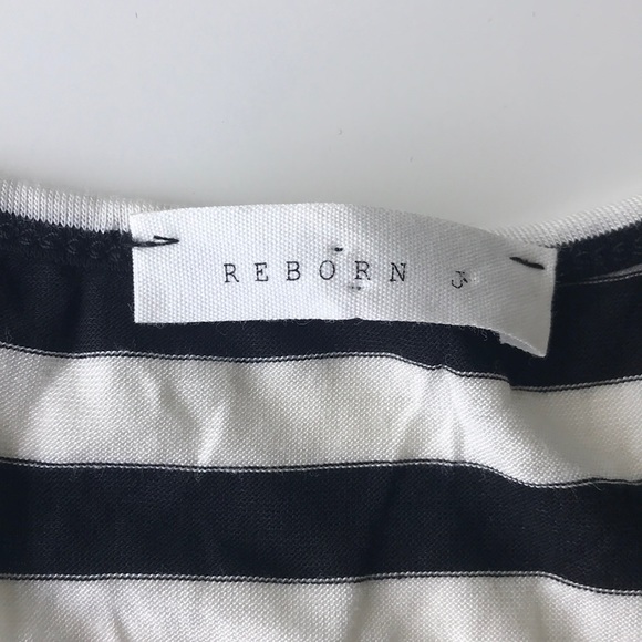 All About The Chase Tunic, Navy - Picture 3 of 3